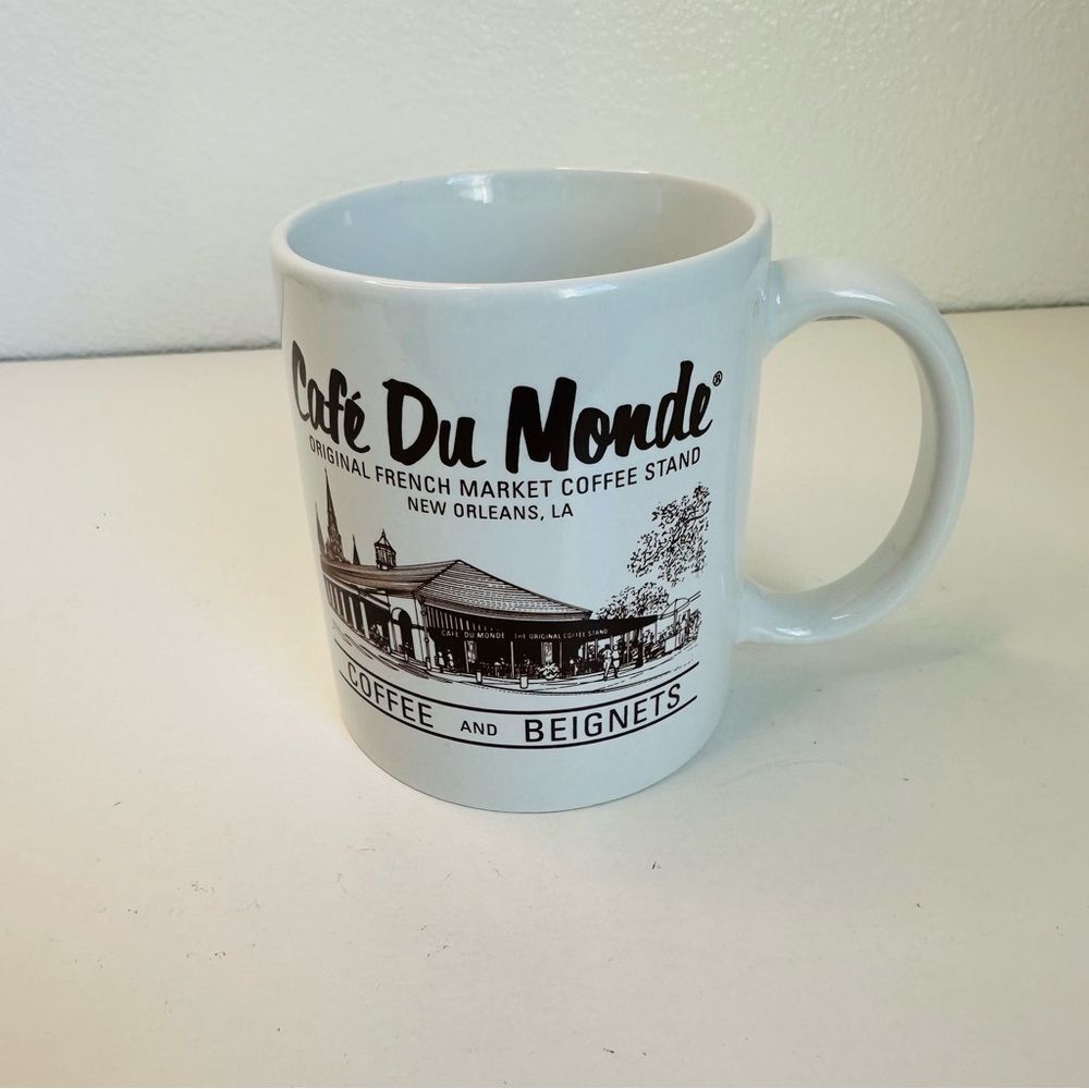Cafe Du Monde New Orleans White‎ Brown Graphic Mug 12 Oz